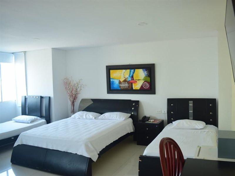 Hotel Intersuites Barranquilla  Exterior photo