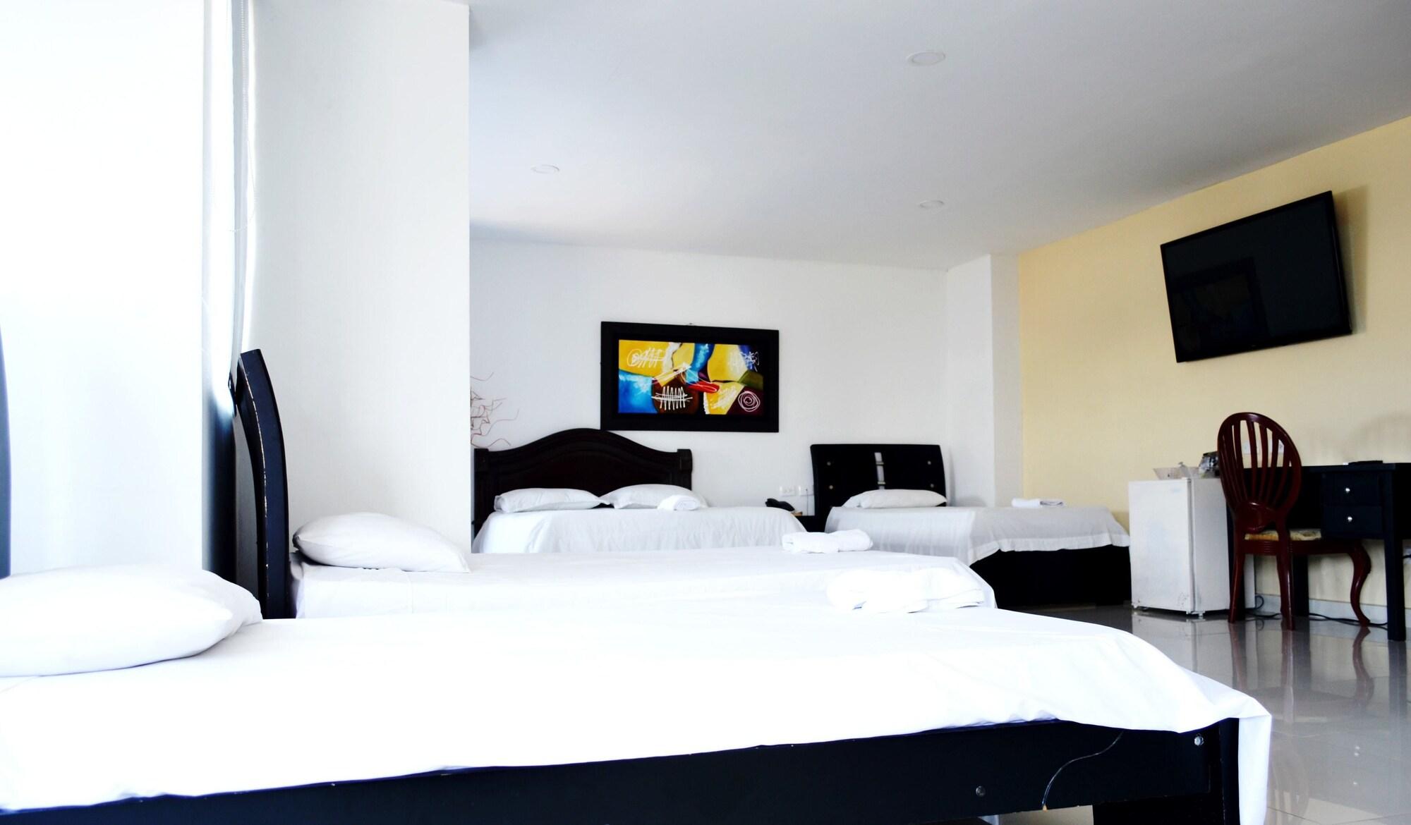 Hotel Intersuites Barranquilla  Exterior photo