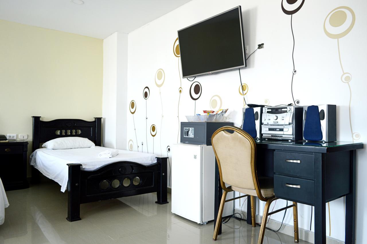 Hotel Intersuites Barranquilla  Exterior photo
